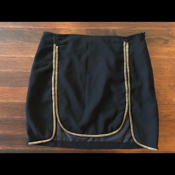 Skirt - Picture 2 of 8